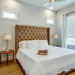 Modern Duplex - 1 Mile From Robust Nightlife Holiday home Nashville