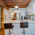 Stellar Sleeps 4 10 Mins From Broadway * Nashville