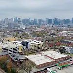 Stellar Condo Sleeps 4 10 Mins From Broadway