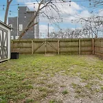 Holiday home Cozy Getaway - Close To Dt Nash & Germantown *