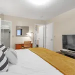 Cozy 3 Bdr In West L Close To Tsu