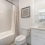 - 1699 Lischey Ave