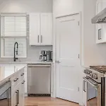 - 1699 Lischey Ave Holiday home