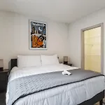 Trendy 3 Bdr For 8 Heart Of Nash Near 5 Points Nashville