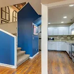 Beautiful For Family 6 W Billiards In Dt Holiday home