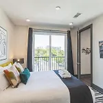 Gorgeous For 8 With Rooftop & Gym Near Dt *