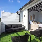 Charm Near Broadway In Walkable 8th Ave S Holiday home *