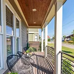 Walkable Nations Retreat Rooftop & Near Broadway