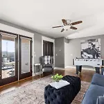 Walkable Nations Retreat Rooftop & Near Broadway