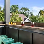 Holiday home Dollys Dream House Champagne Bar W Dt Views