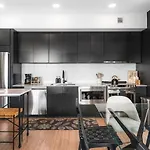 Riverview With Garage And Balcony And Walk Downtown Holiday home