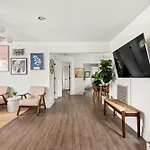 Dolly Johnny Willie Inspired Home 5 Min From