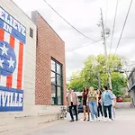 Dolly's Oasis On Music Row * Nashville