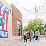 Nashville Dolly Oasis On Music Row