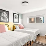 Dolly On Music Row Apartment *
