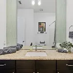 Stylish Midtown Near Vanderbilt & Parthenon Nashville