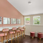 4 Bedroom House With Hot Tub And Backyard Close To Downtown Holiday home Nashville