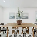 Nash Urban Oasis With Rooftop And Modern Amenities *