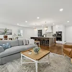 Nash Urban Oasis With Rooftop And Modern Amenities Nashville