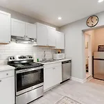 Parthenon Getaway - 2bdrm *