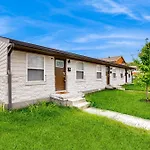 Capitol Hill Retreat C