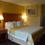 Hotel Days By Wyndham Airport East