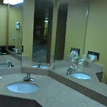 Hotel Days By Wyndham Airport East 2*