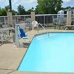 Hotel Days By Wyndham Airport East Nashville