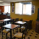 Hotel Days By Wyndham Airport East Nashville