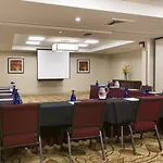 Hotel Doubletree By Hilton Airport Nashville