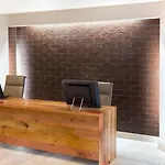 Doubletree By Hilton Airport Nashville