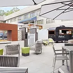 Doubletree By Hilton Airport Hotel 3*