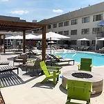 Doubletree By Hilton Airport