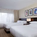 Doubletree By Hilton Airport Hotel 3*