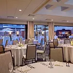 Hotel Doubletree By Hilton Airport
