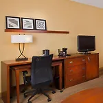 Hotel Courtyard By Marriott Airport 3*