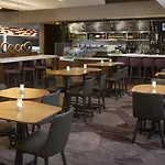 Hotel Courtyard By Marriott Airport
