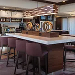 Courtyard By Marriott Airport Hotel Nashville