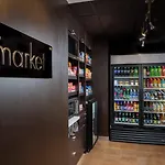 Courtyard By Marriott Airport