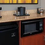 Courtyard By Marriott Airport Hotel Nashville