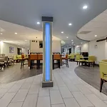 Hotel Alexis And Nashville