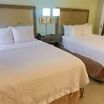 Hotel Hampton & Nashville-airport 3*
