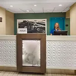 Hampton & Nashville-airport Hotel Nashville