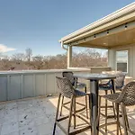Holiday home Cultured Coach - Music Row - Mins To Downtown