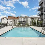 Bourbon Street Blues-Odyssey-Pool&Gym-Mins 2 Broadway