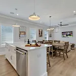 Holiday home Ensemble-4 Unit Combo-8 Mins To Broadway Nashville