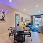 Hyve - Tempo - 2 Units - Walk To Broadway