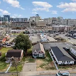 Gray Pearl- Single-Family Home -4 Mins To Broadway