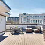 Spacious Nashville Home Close To Belmont Rooftop