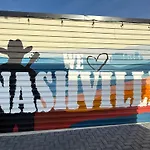 Honky Tonk Hangout - Minutes To Downtown - Rooftop